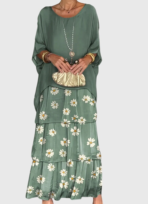 Marjolein | Elegant Long and Flowing Dress