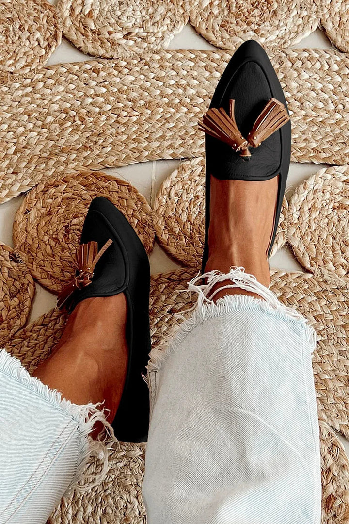 Vesperia - Modern fringed moccasins