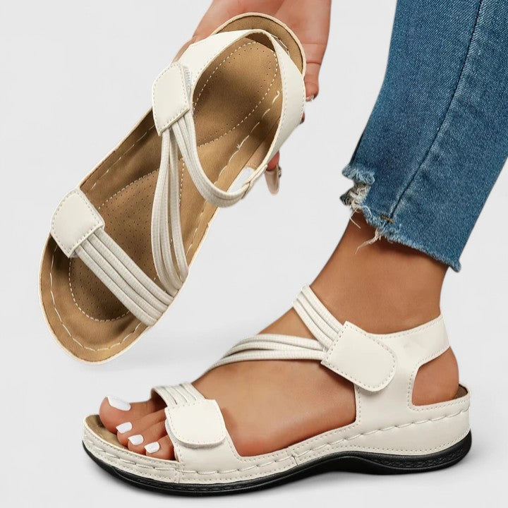 Sanne | Refined sandals