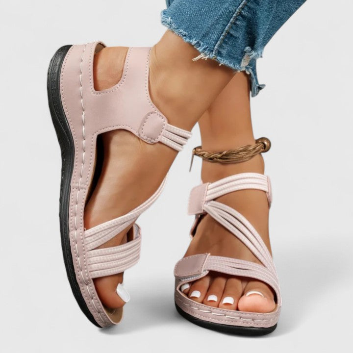 Sanne | Refined sandals