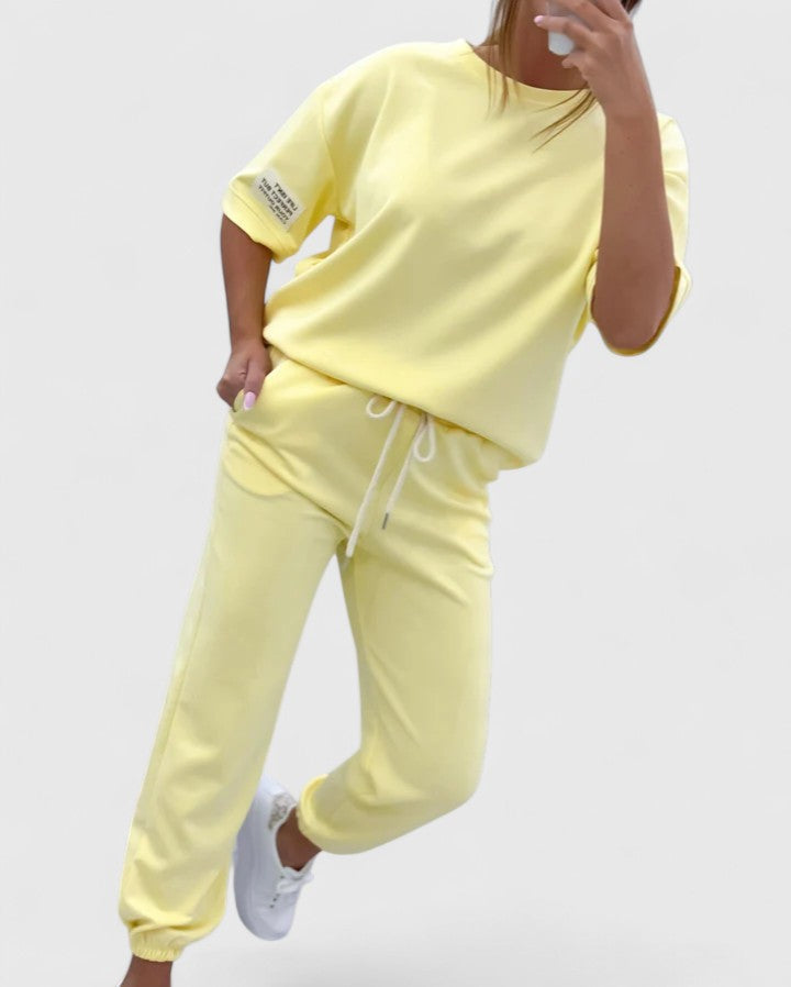 Christien | Comfortable Set