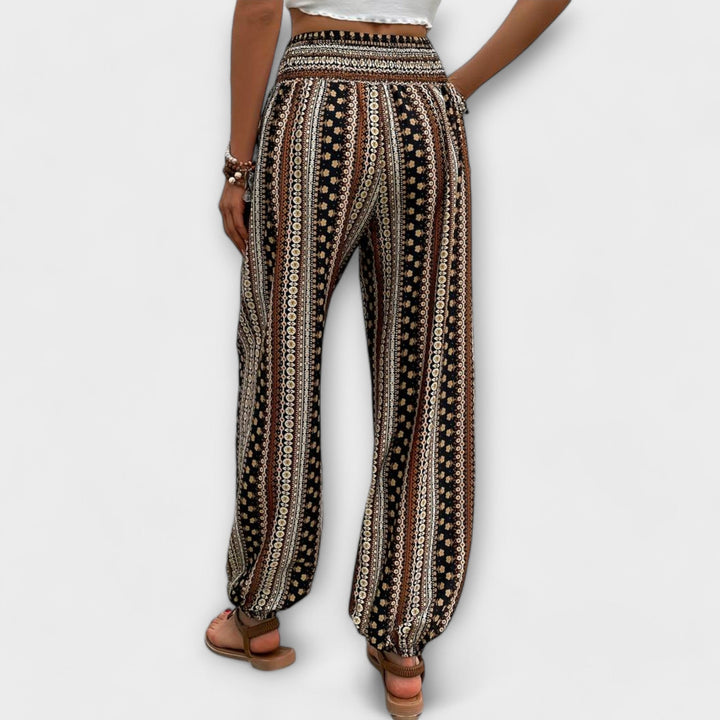 Wanda | Pants with Ethnic Print