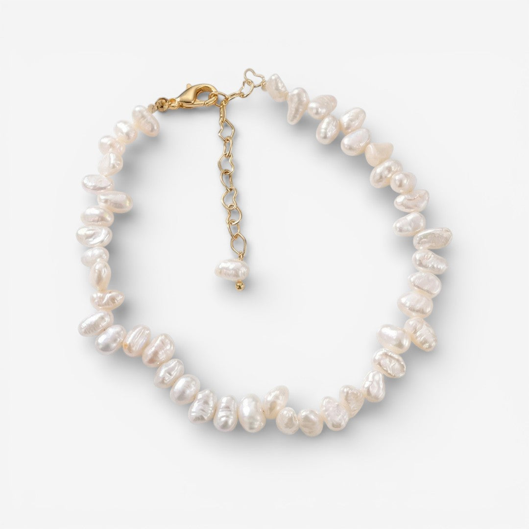 Celeste - Elegant Pearl Bracelet