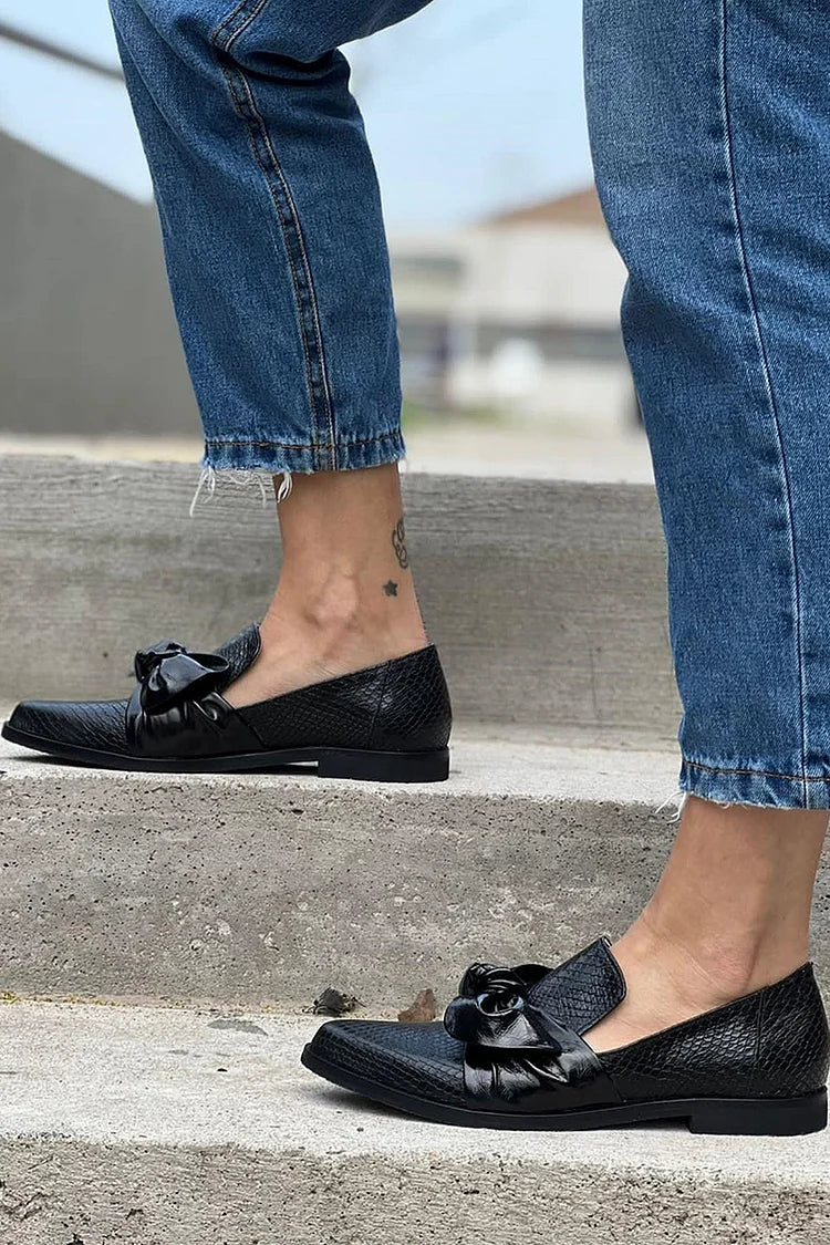 Chelsea - Elegant Slip-Ons with Bow