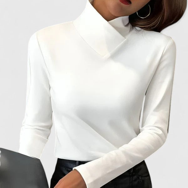 Ria | Elegant Turtleneck