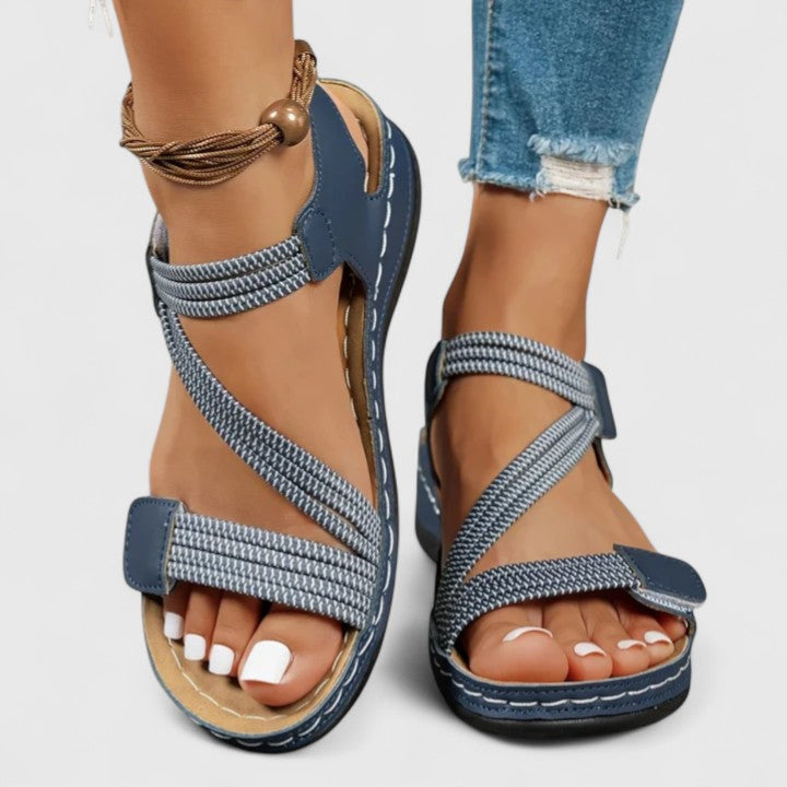 Sanne | Refined sandals