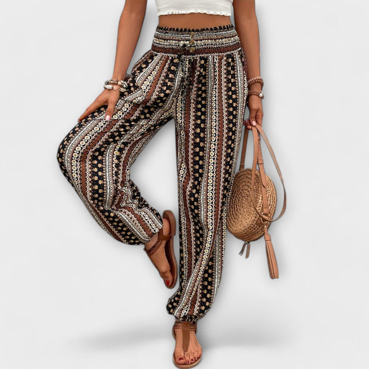 Wanda | Pants with Ethnic Print