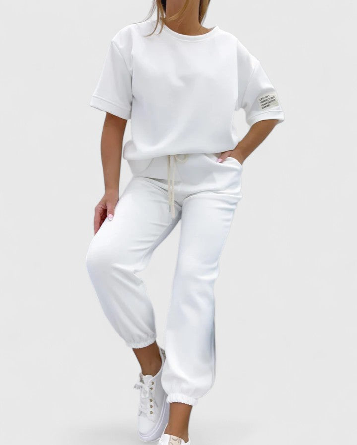 Christien | Comfortable Set