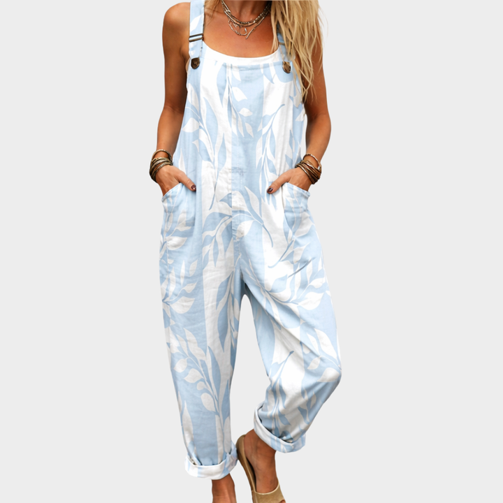 Naomi | azure blue leaf pattern with a light appearance