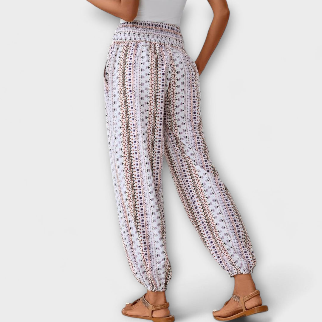 Wanda | Pants with Ethnic Print