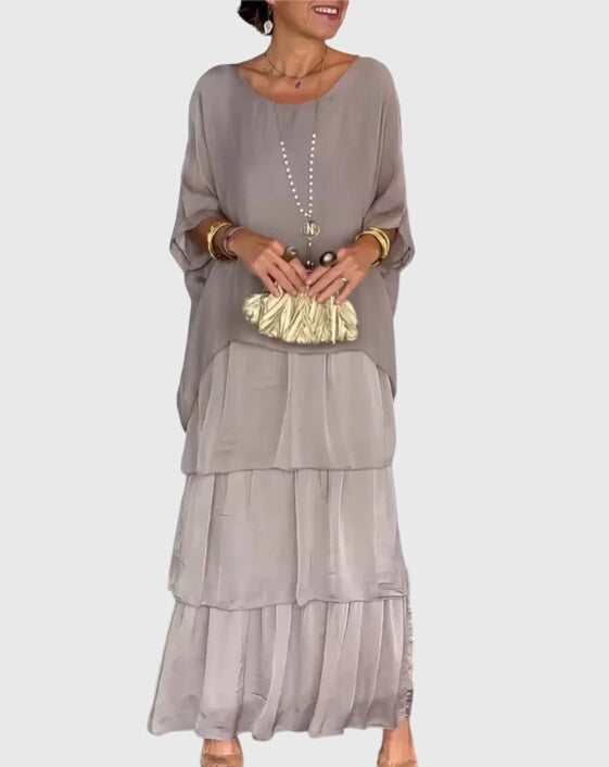 Marjolein | Elegant Long and Flowing Dress