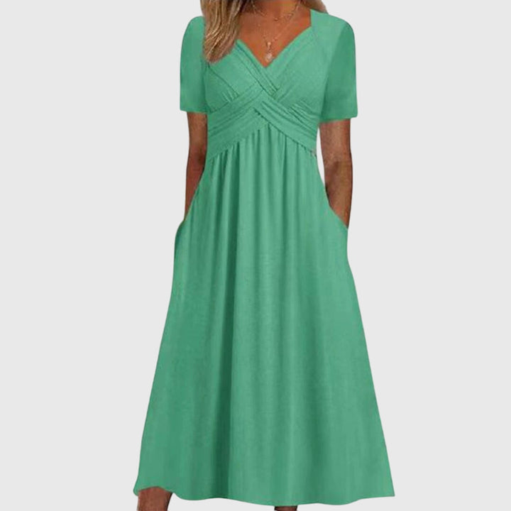 Roos | Flattering Dress