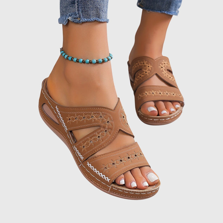 Lightweight Orthopedic Sandals Noëlle