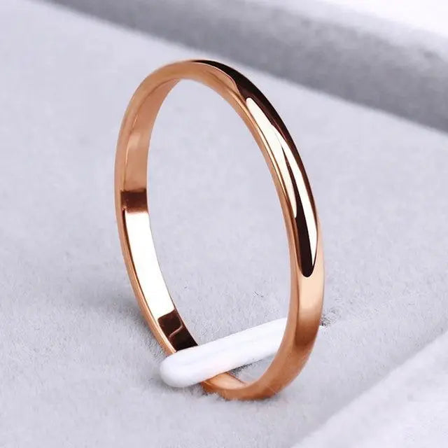 Simple ring of gold and silver