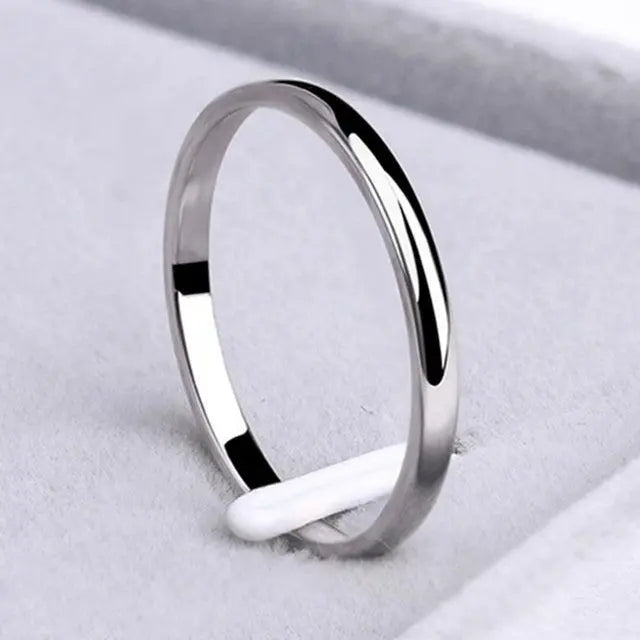 Simple ring of gold and silver