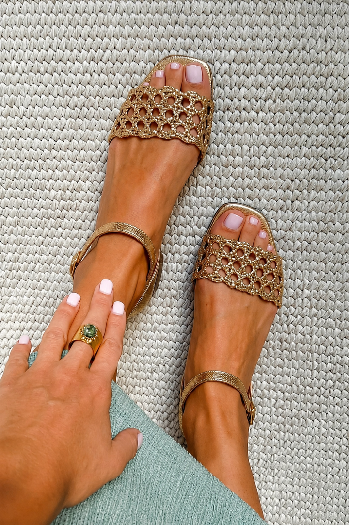Aurora | Golden Sandals for an Enchanting Summer