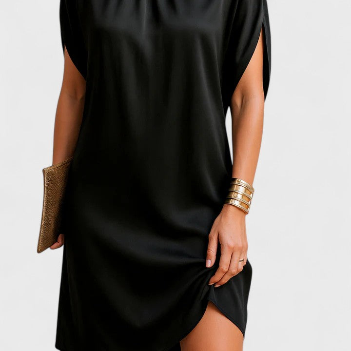 Luna | Flattering Dress