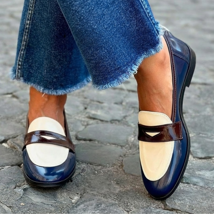 Trude | Contrasting Slip-Ons
