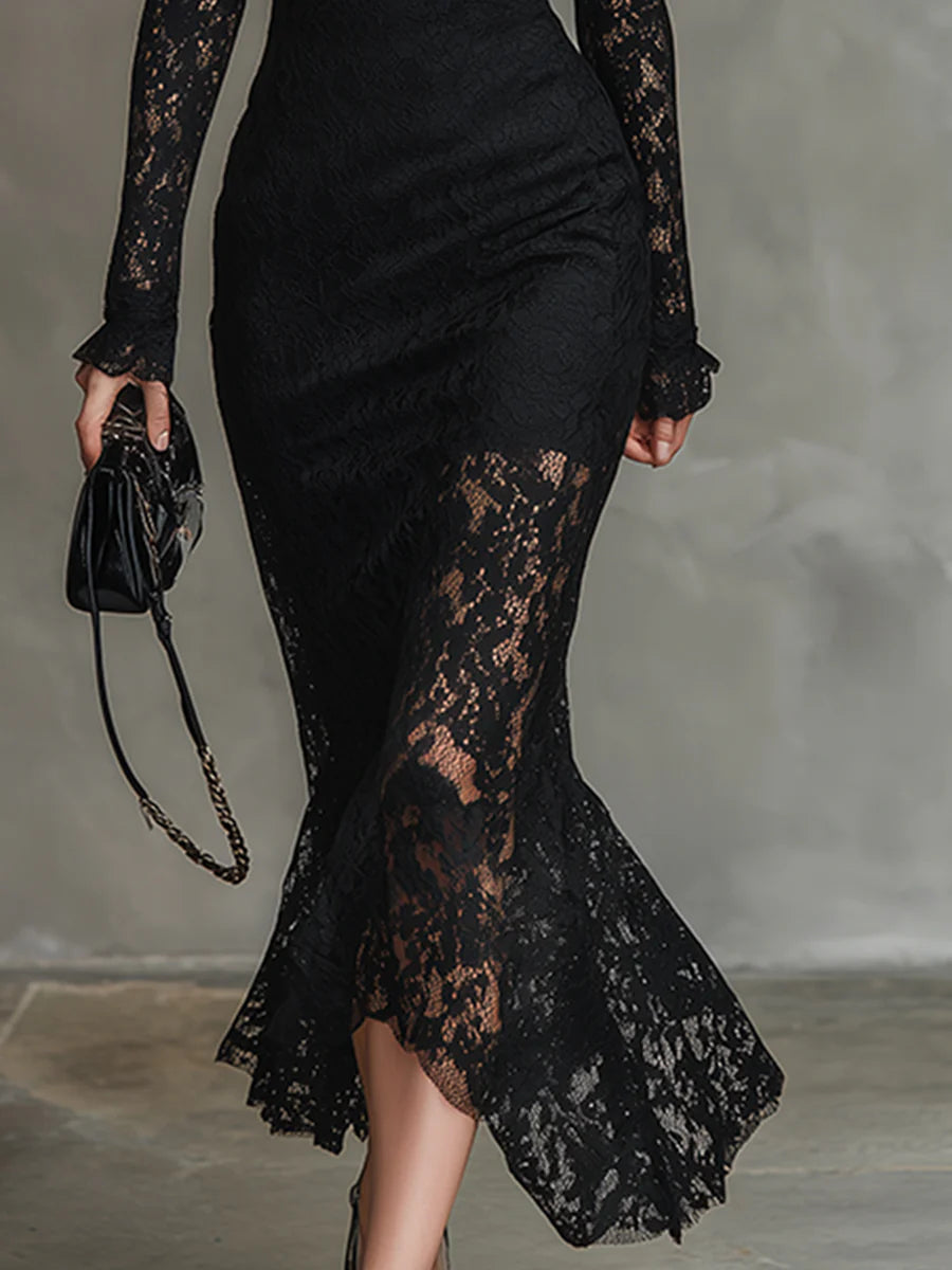 Monique | Elegant Maxi Dress in Lace with Mermaid Hem