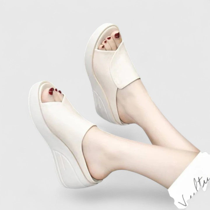 Wieteke | Orthopedic Sandals with Elevated Heel