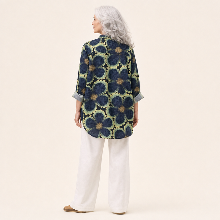 Loes | Elegant Summer Blouse