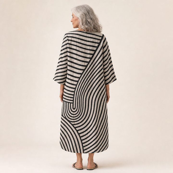 Lila - Flattering Printed Summer Dress