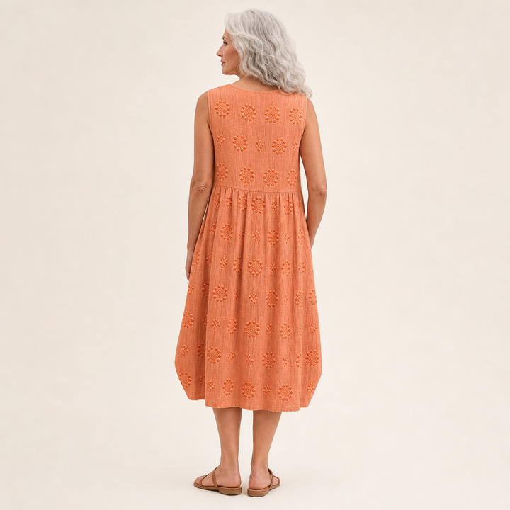Nora - Flowing and Comfortable Dress