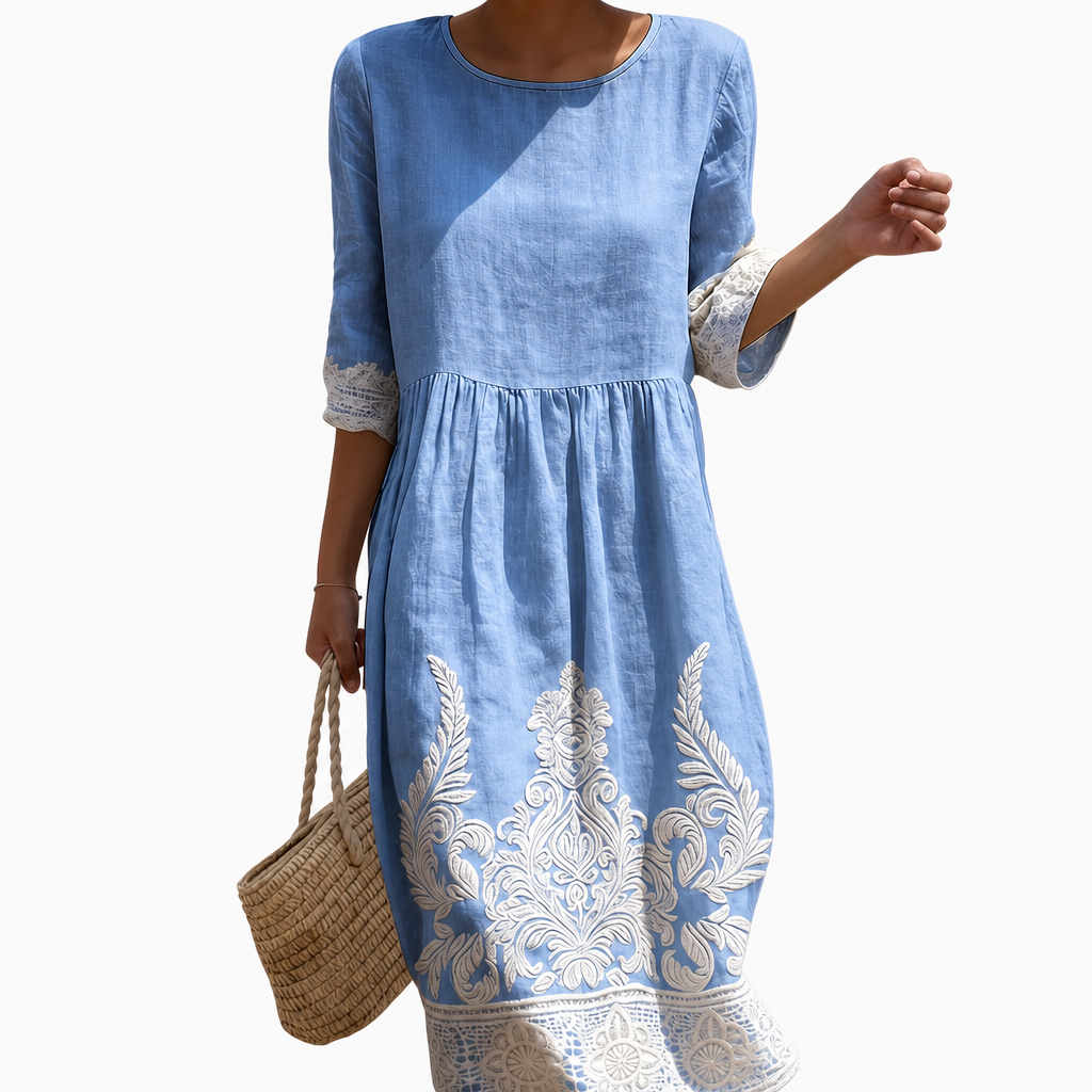 Margaux - Casual women's dress with floral pattern.