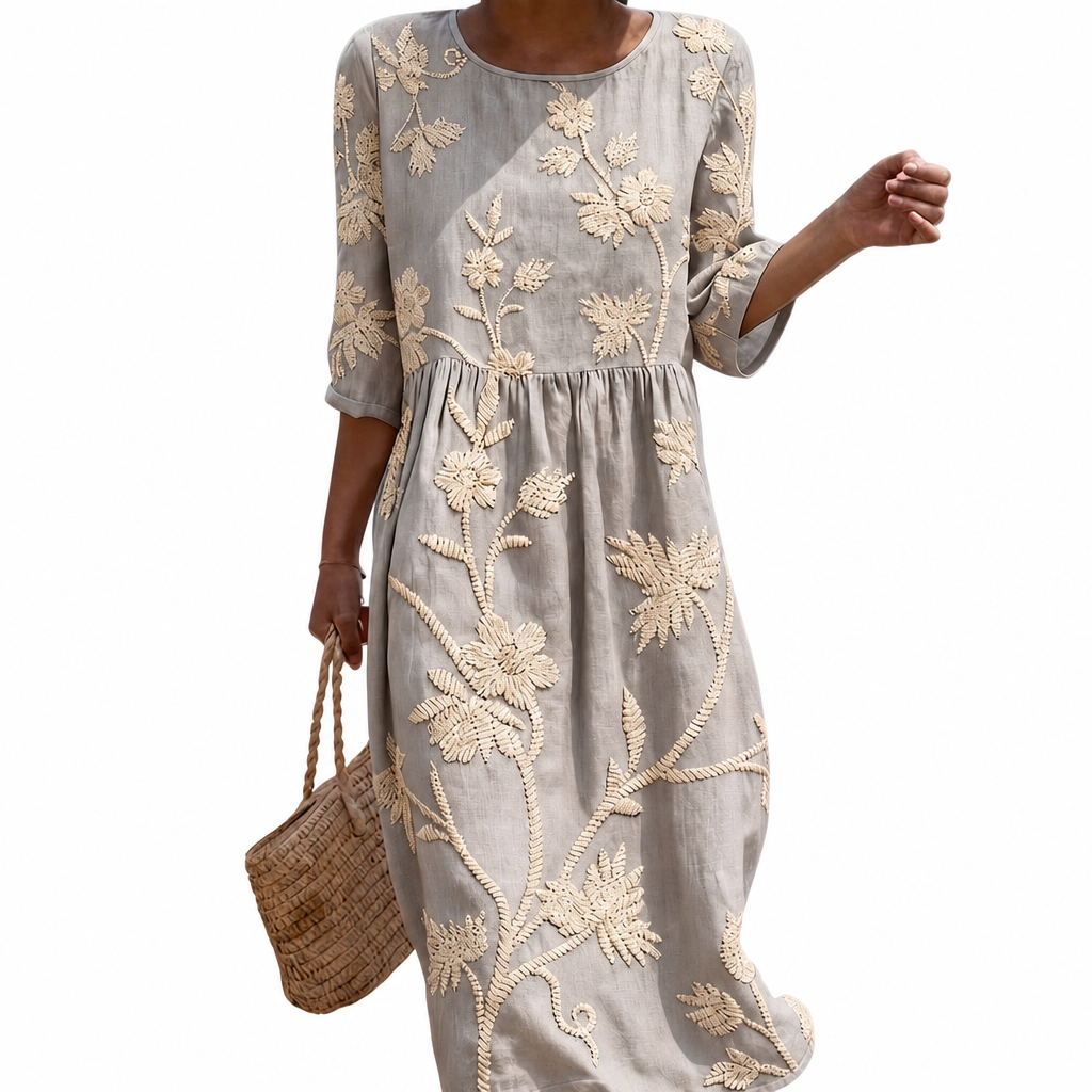 Coralie - Casual women's dress with floral pattern.