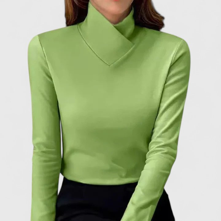 Ria | Elegant Turtleneck