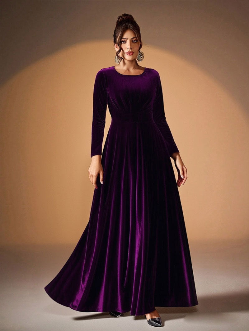 Tilda | Maxi Dress in Velvet with Long Sleeves