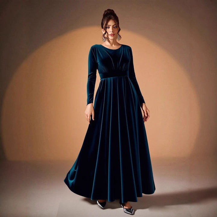 Tilda | Maxi Dress in Velvet with Long Sleeves