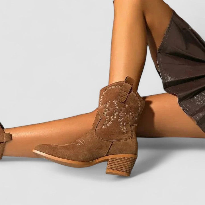 Loes | Orthopedic Western Boots