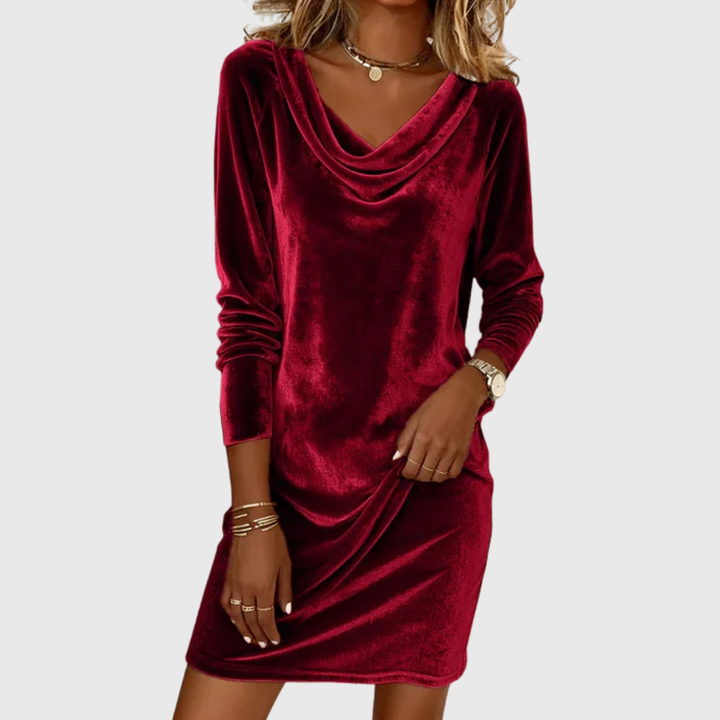 Isa | Spacious Velvet Dress