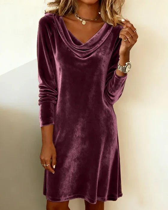 Isa | Spacious Velvet Dress