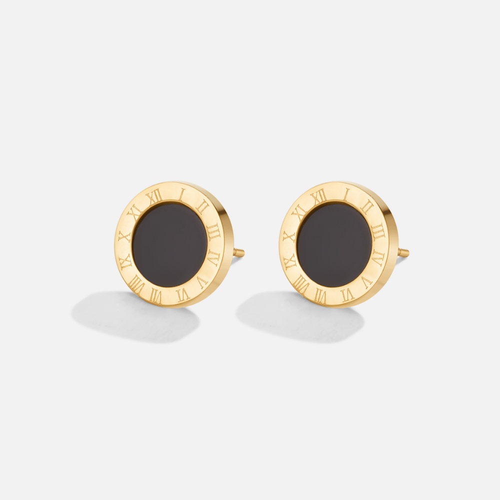 Lucie – Round earrings with black center.