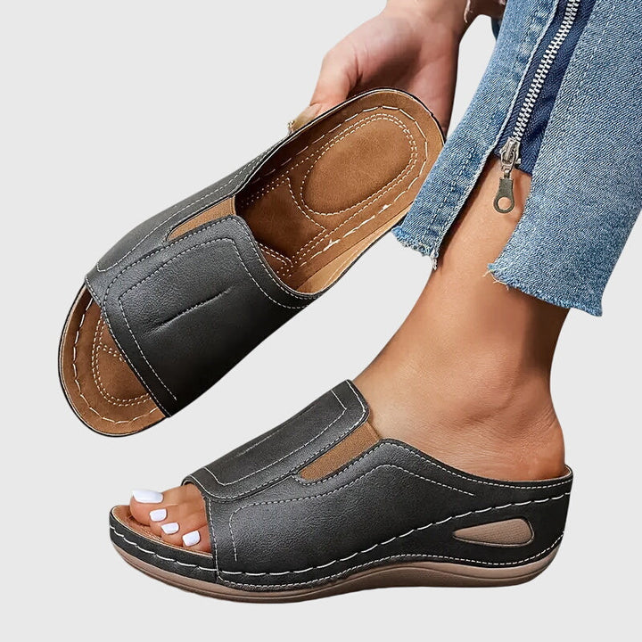 Julia | Orthopedic Sandals