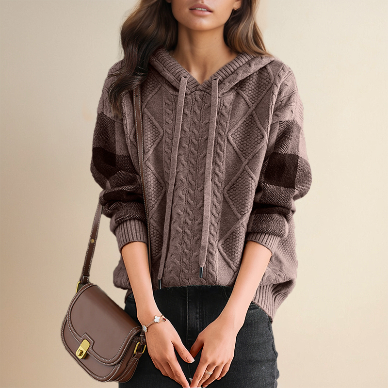 Isa | Knitted Hoodie