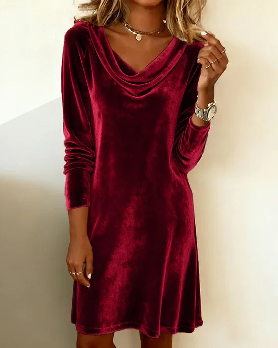 Isa | Spacious Velvet Dress