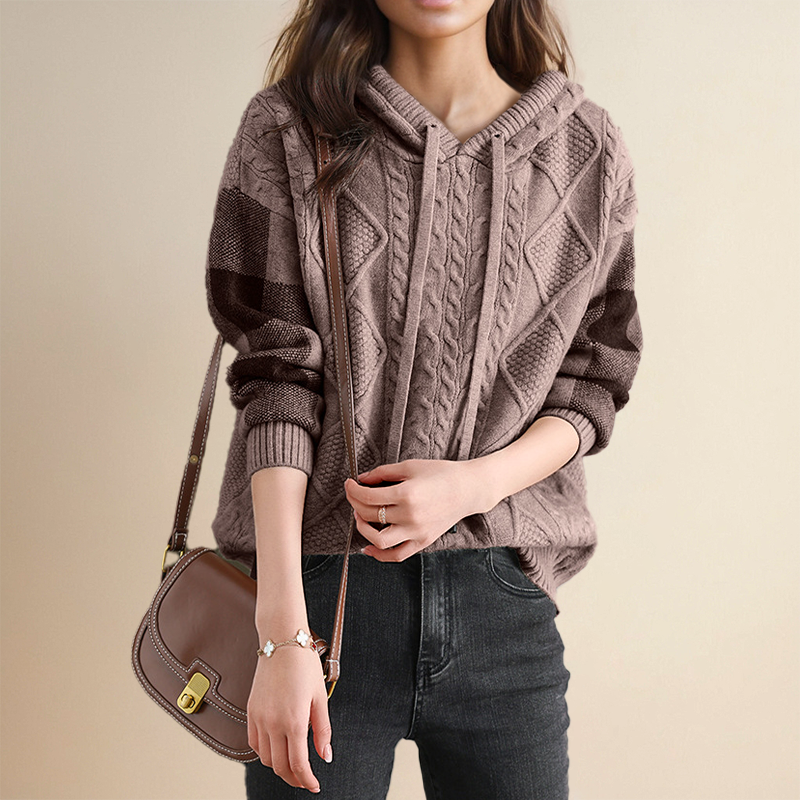 Isa | Knitted Hoodie