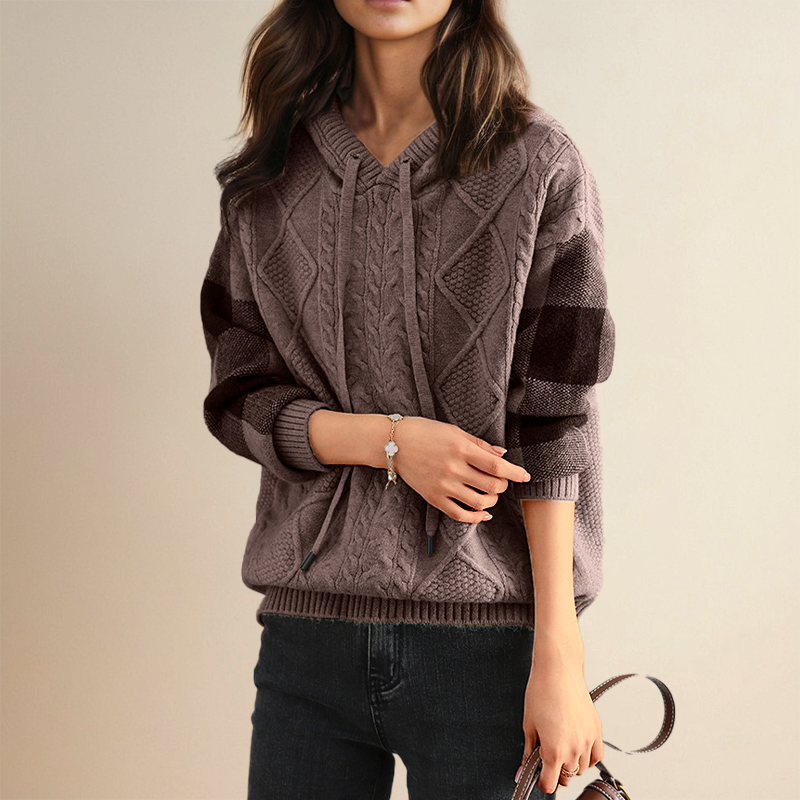 Isa | Knitted Hoodie