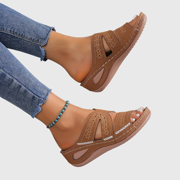 Lightweight Orthopedic Sandals Noëlle