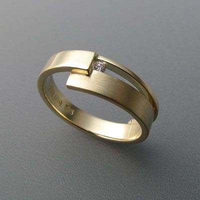 Vintage Ring of Fine Gold
