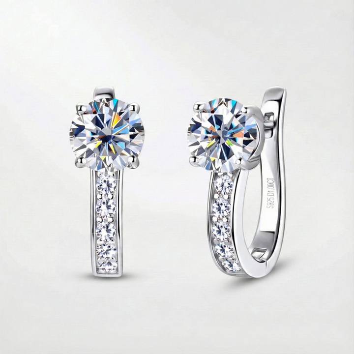 Hoop earrings with moissanite setting