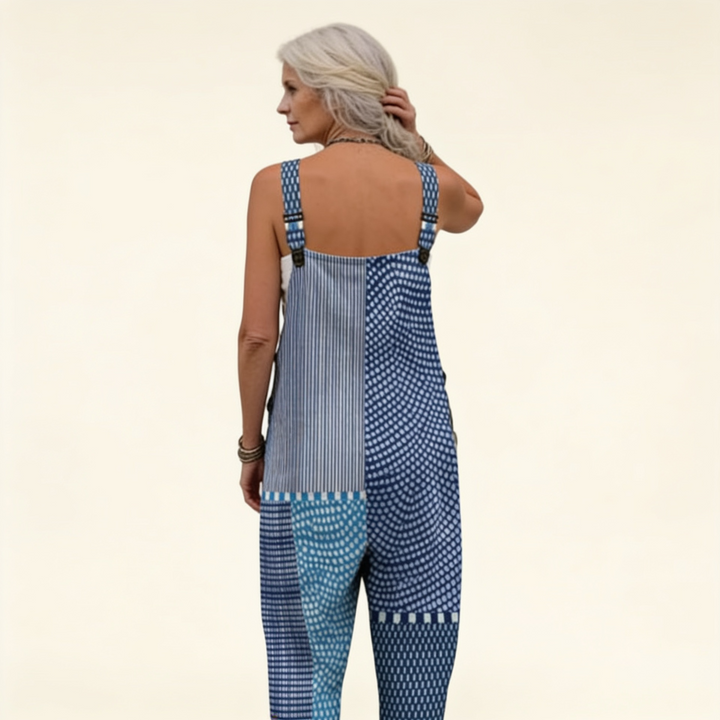 Hilde | graphic blue patchwork with a sleek appearance