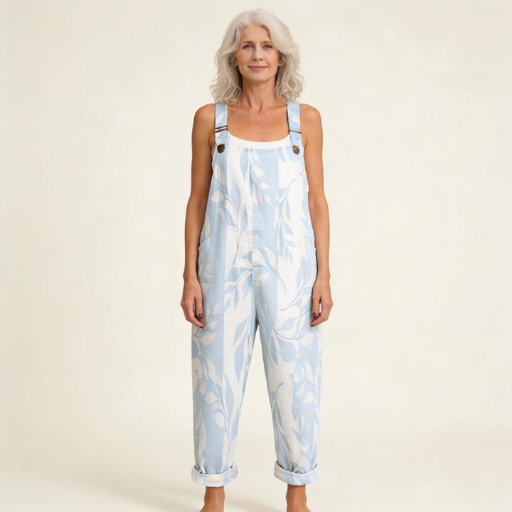 Naomi | azure blue leaf pattern with a light appearance